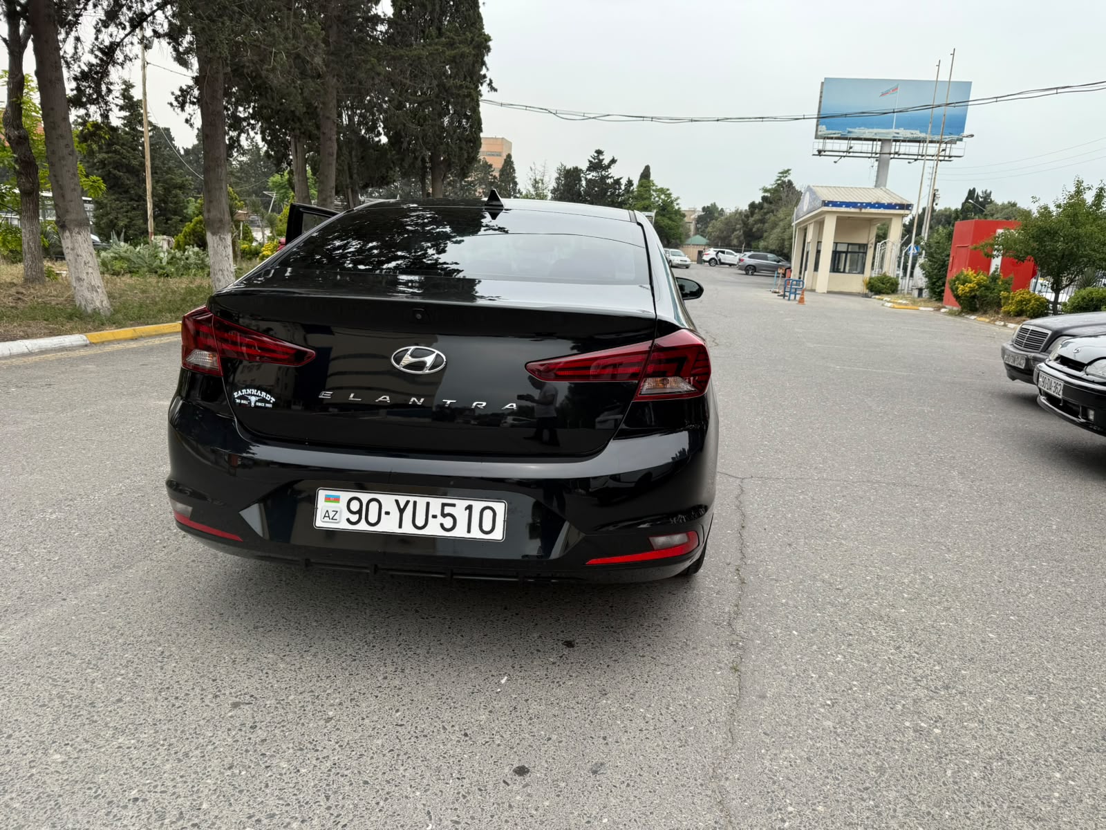 Hyundai Elantra — 3